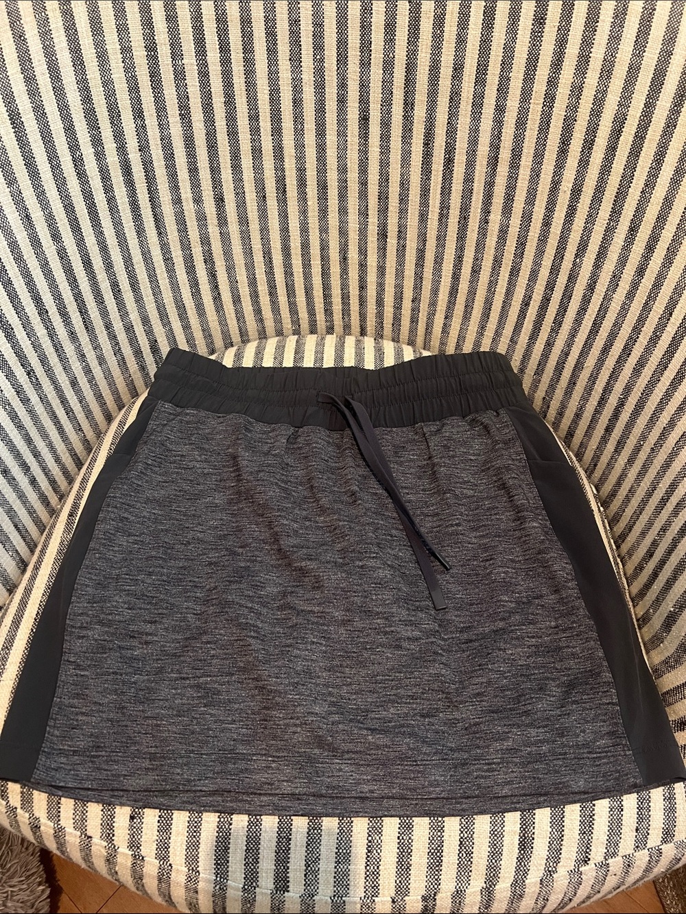 Athleta Charcoal Grey Active Skort with Dark Gray Panels